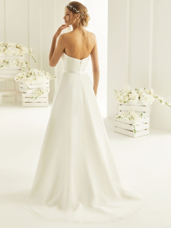 Voordelige strapless bruidsjurk