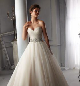 Uitverkoop Sissi strapless bruidsjurk