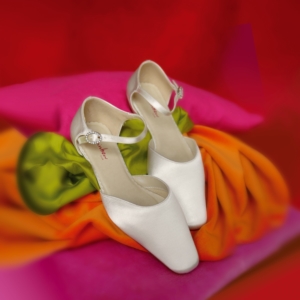 Uitverkoop bruidsschoenen